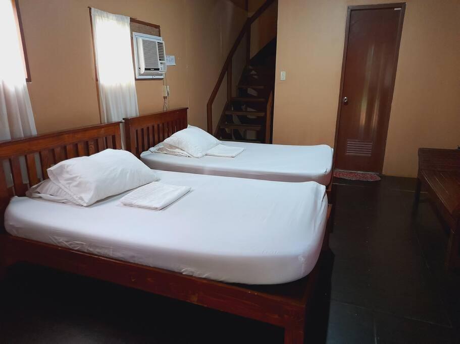 Antipolo Cabin Getaway Hotel Ngoại thất bức ảnh